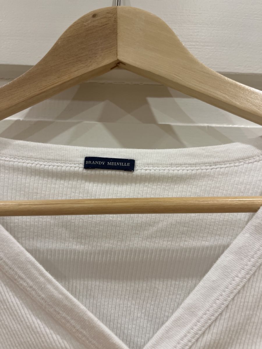Brandy Melville Top: Brandy Melville Langarm Top – Usato da Gams venduto da annikalexandra 1