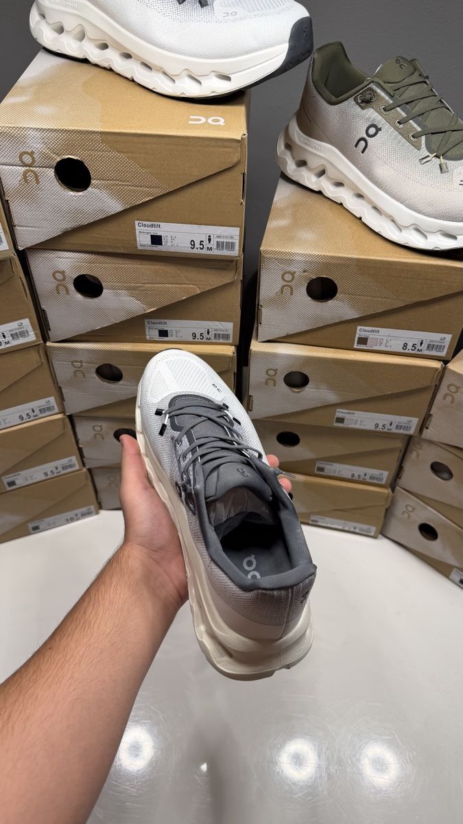Scarpe da uomo: On Cloudtilt GreyWhite – Nuovo e nell'imballaggio originale da Bern venduto da leo_9q6c 3