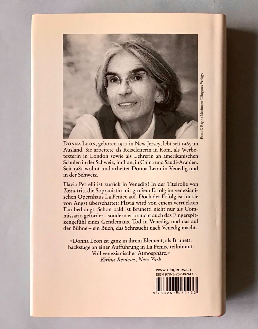 Libri: Donna Leon, Fall 24: Endlich mein – Usato da Bubendorf venduto da Alpenheidi 1