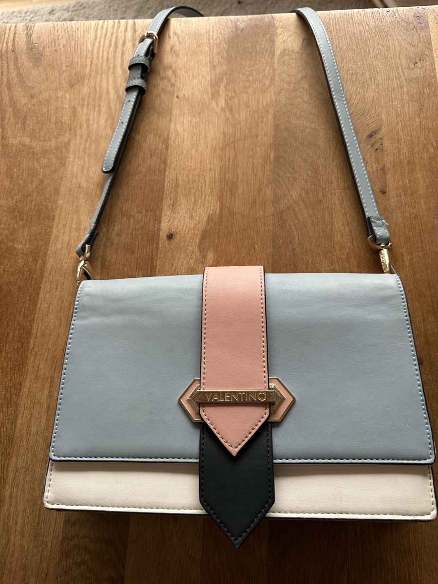 Valentino Borse da donna: Valentino Tasche – Usato da Chur venduto da lululemooon
