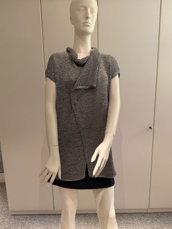Longue jaquette argentée petites manches  dame 40