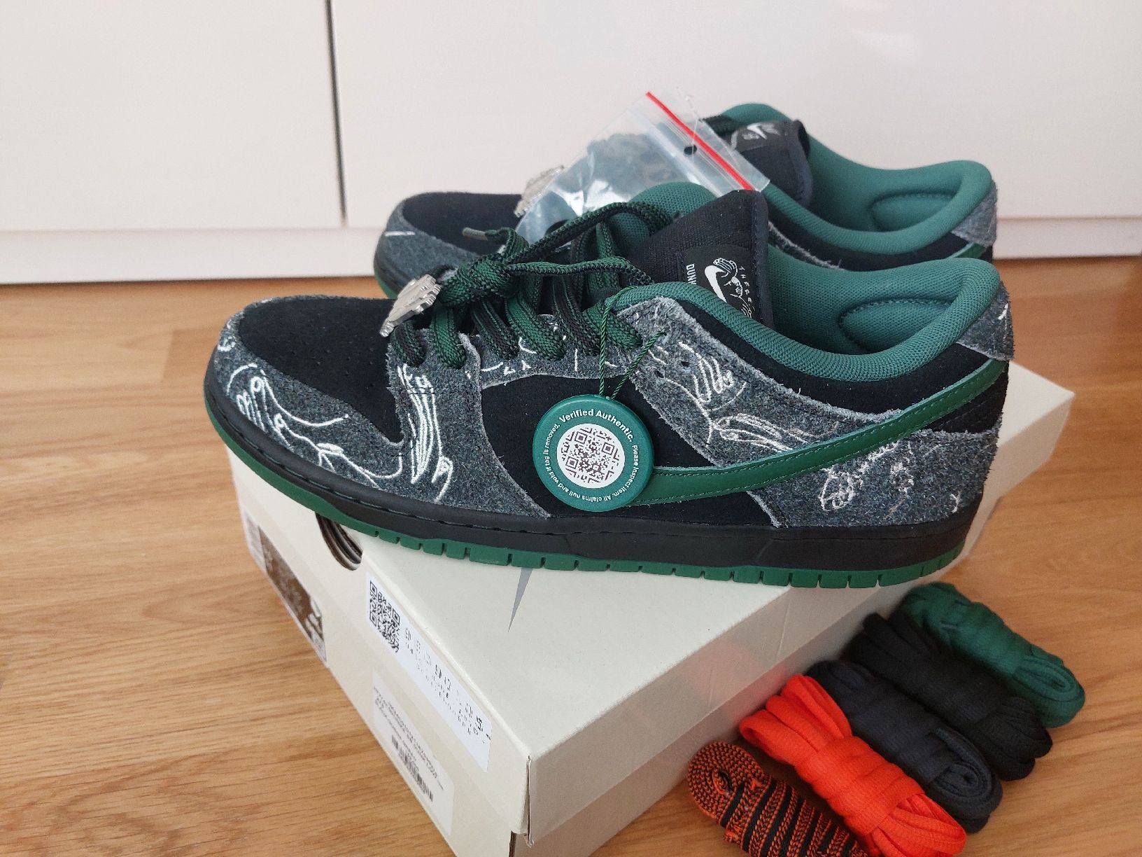 Nike Herrenschuhe: Nike SB Dunk Low "The Creatures" Gr. 43 Herbst Sneaker! – Neu und originalverpackt aus Zürich von Kauflade 3