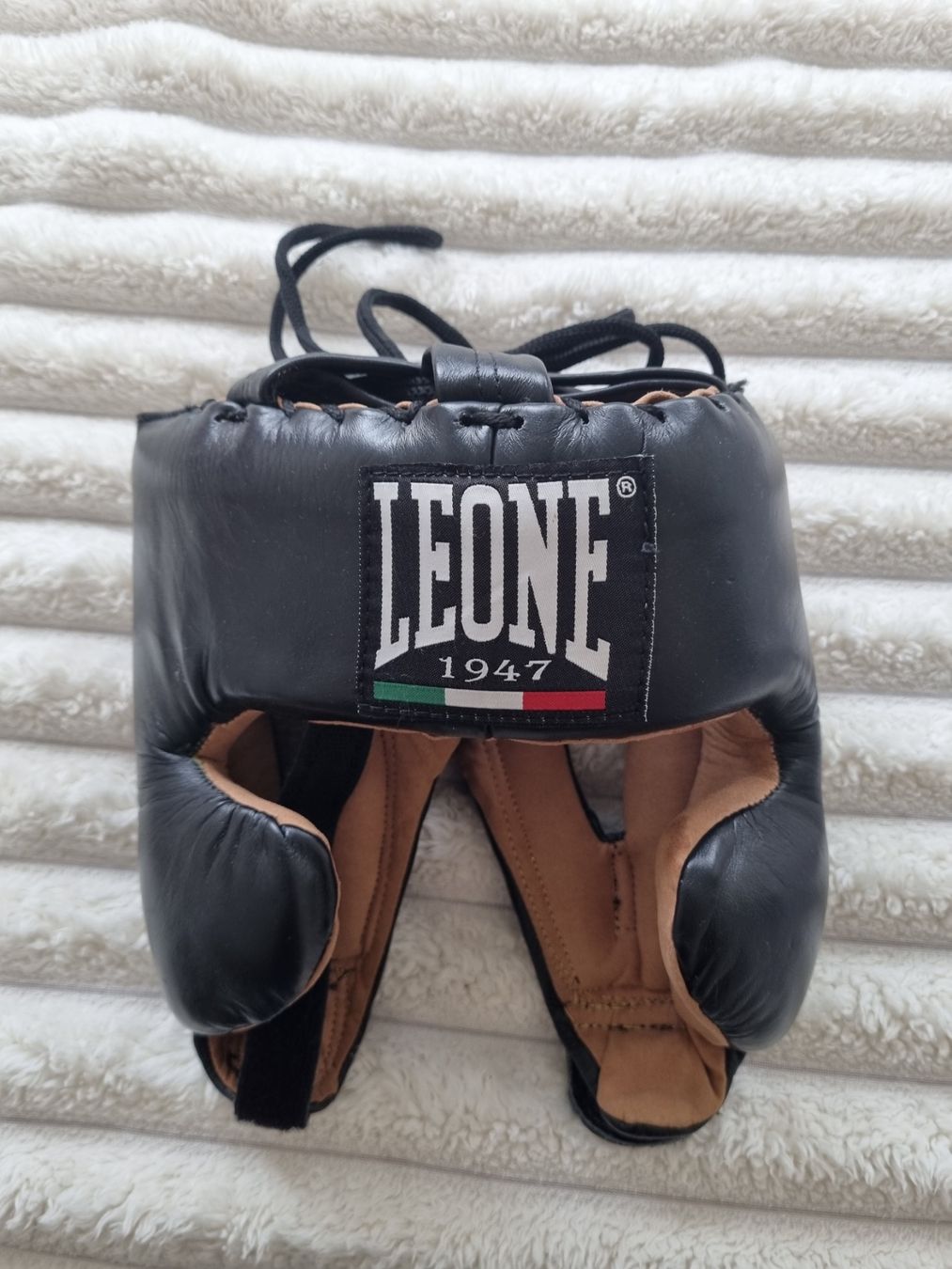 Caschi: Casque de boxe LEONE 1947 - Protection optimale, cuir – Usato da Riddes venduto da pierre-a-facettes