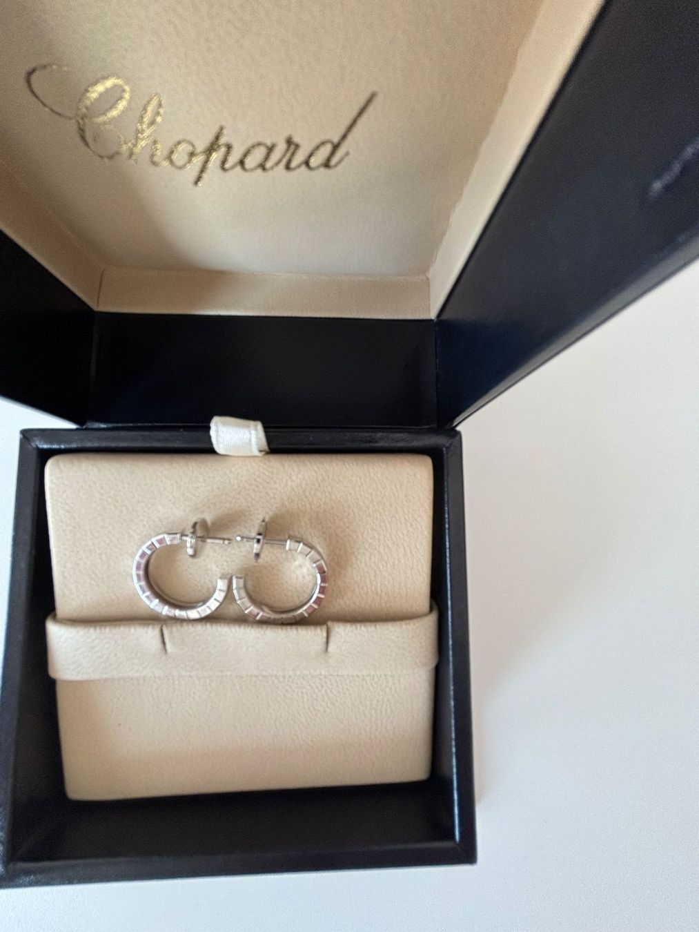Chopard Ohrringe & -stecker: Chopard Ice Cube Ohrringe Weissgold – Gebraucht aus Thierachern von Herci 1