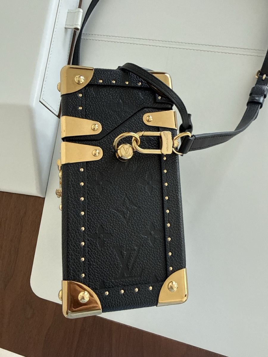 Louis Vuitton Taschen: M11131 Camera Box Louis Vuitton – Neu (gemäss Beschreibung) aus Staad SG von Ris_wwr88 1
