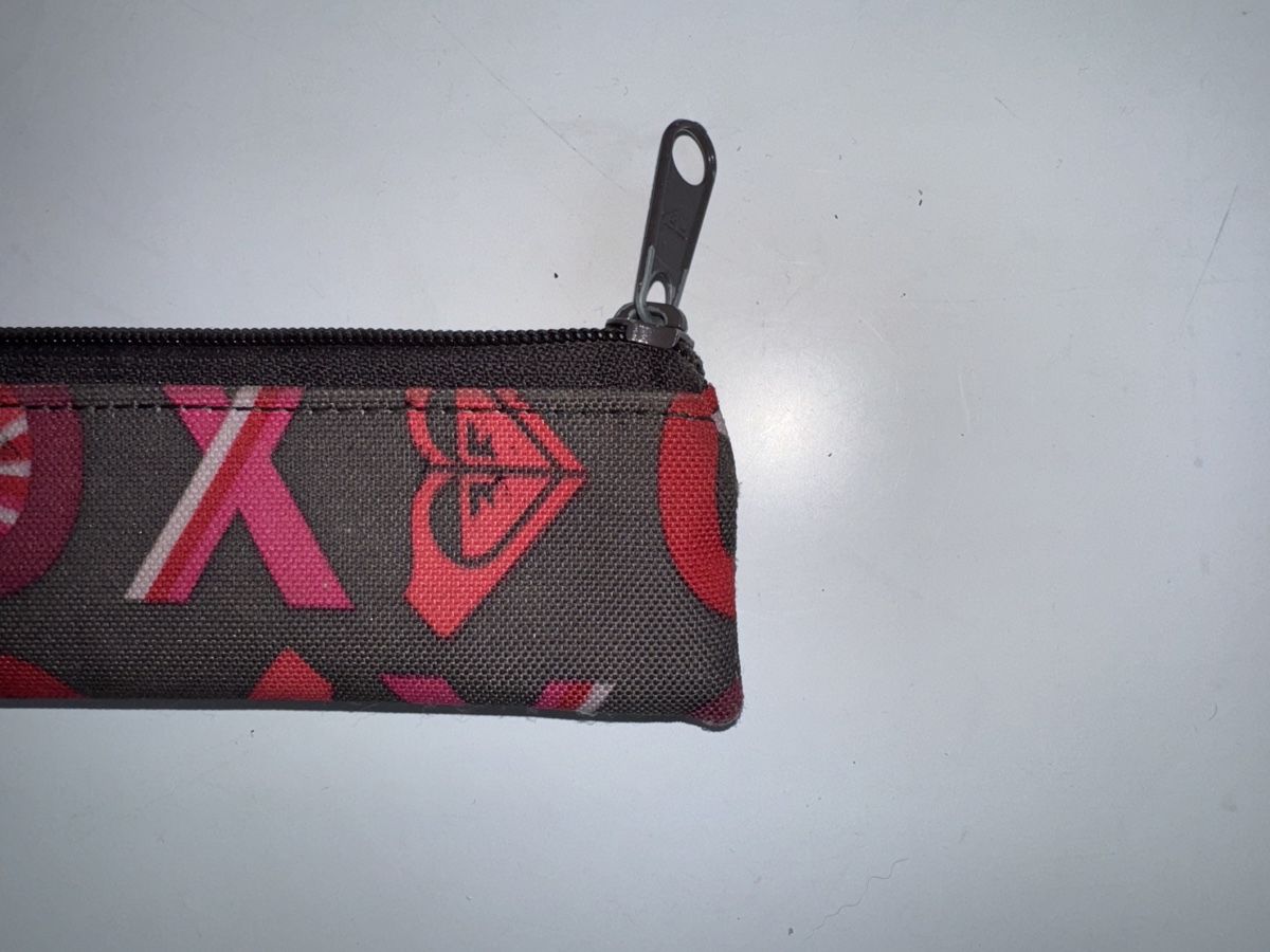 Roxy Astucci : Roxy Pencil Case / Etoui – Nuovo (secondo la descrizione) da Zürich venduto da forestF4iry 2