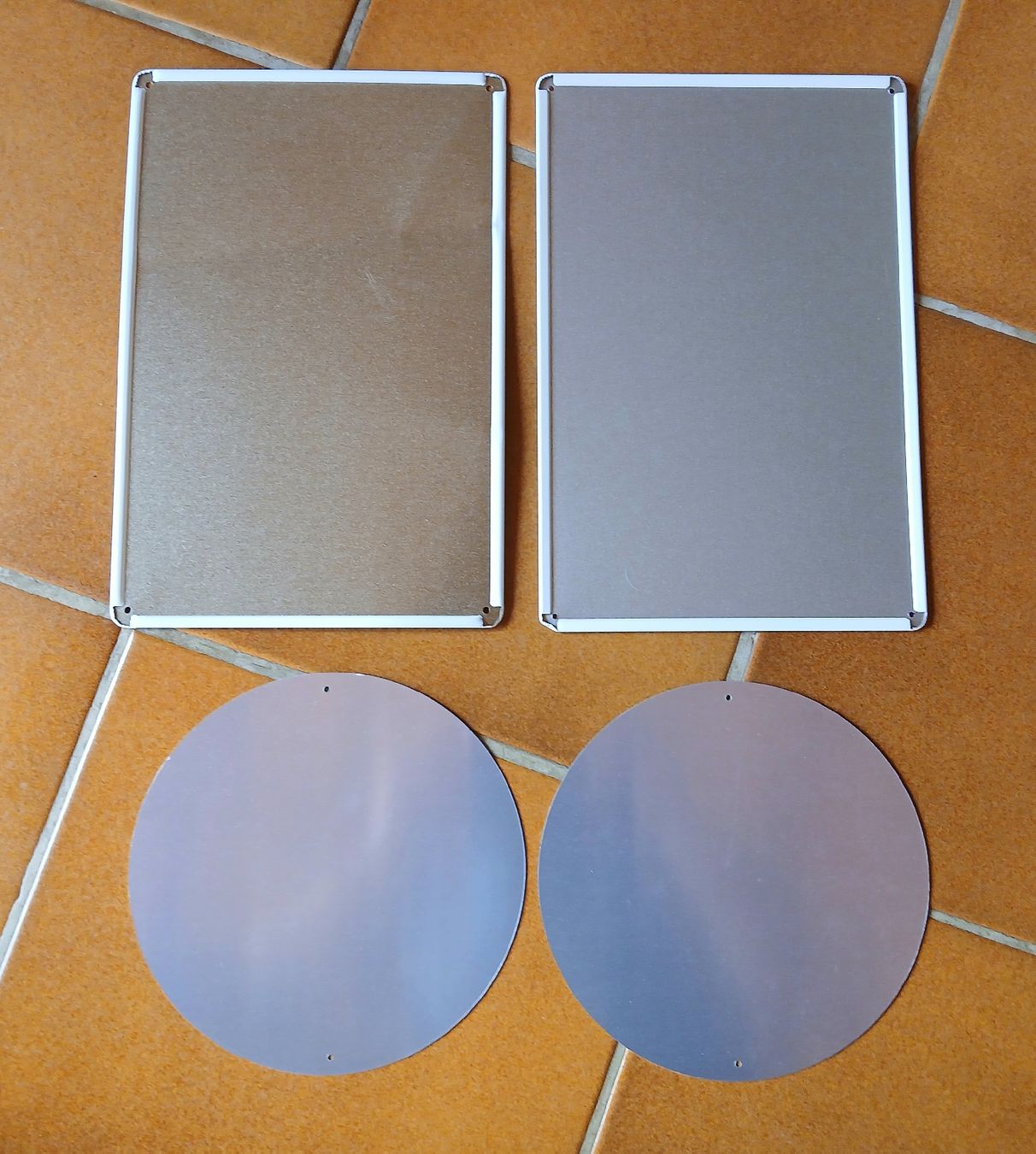 Tutte le decorazioni: Lot de 4 plaques décoratives sur le thème de la pêche – Usato da Sciernes-d'Albeuve venduto da Dojo004 3
