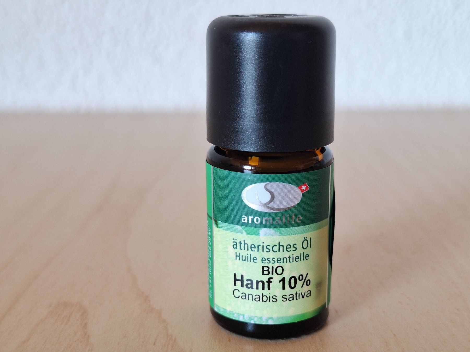 Ätherische Öle: Hanf 10% ätherisches Öl Bio 5ml – Neu und originalverpackt aus Worb von geo_zbd8