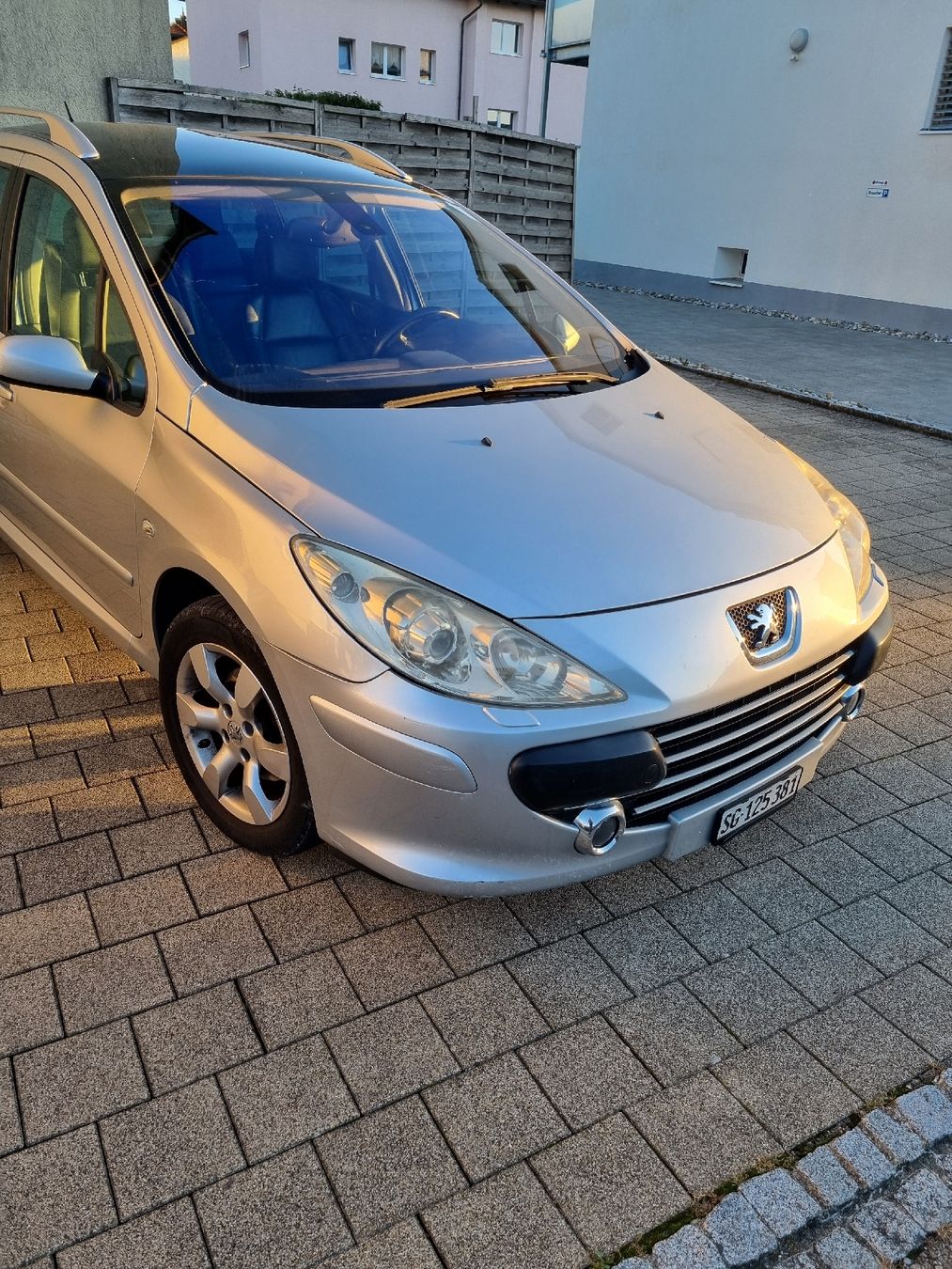 Peugeot Autos: PEUGEOT 307 2.0 – Gebraucht aus Wil SG von R.s.w. 3