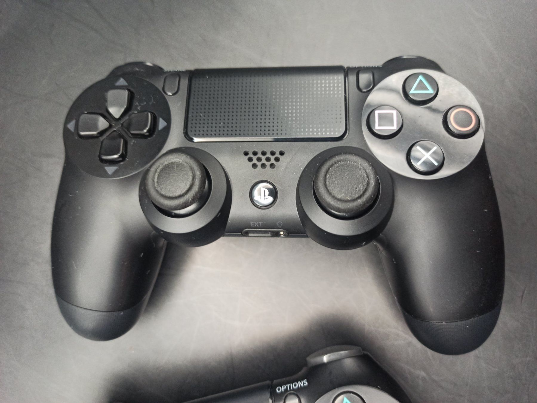 Controller: 2 x Original Controller Sony PS4 Wireless DualShock 4 – Usato da Oberweningen venduto da mar_87mx 3