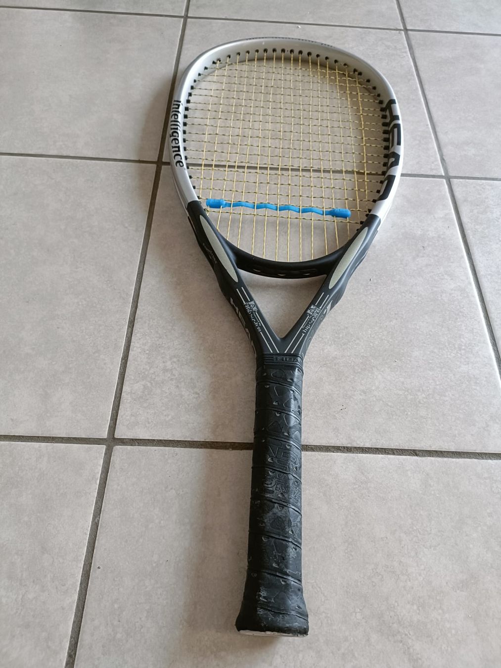 Head Racchette: HEAD Intelligence i.S18 Tennisschläger mit Tasche – Usato da St, Antoni venduto da SEMAD 3
