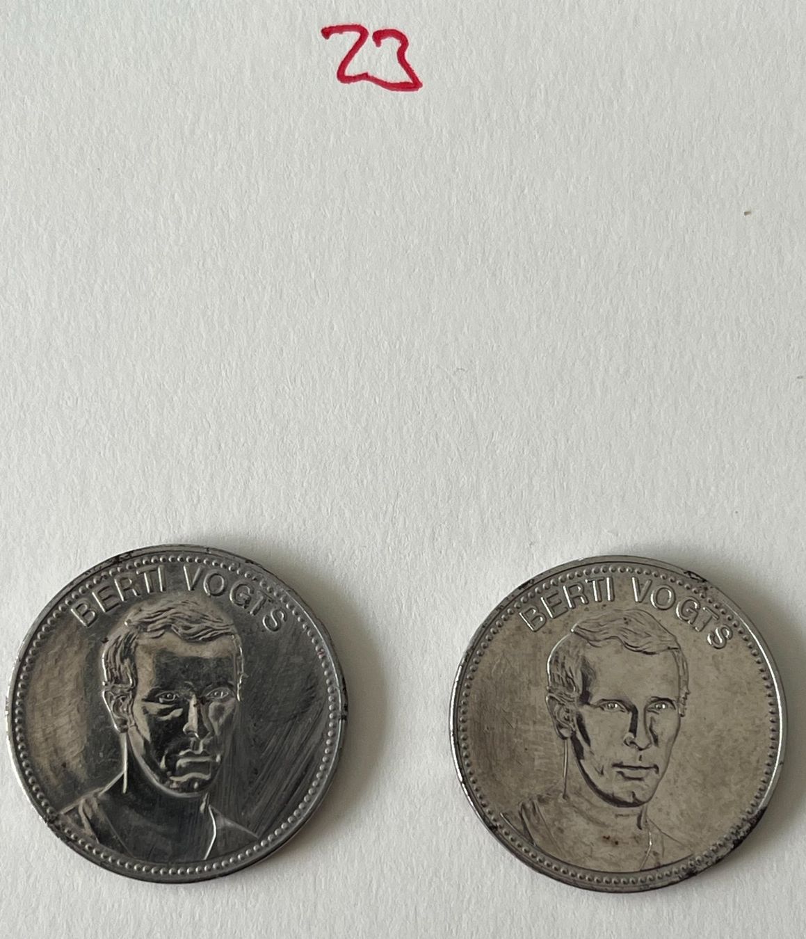 Medaglie: 2 medailles shell Berti Vogts Mexico 1970 – Usato da Carouge GE venduto da Pierre48 3