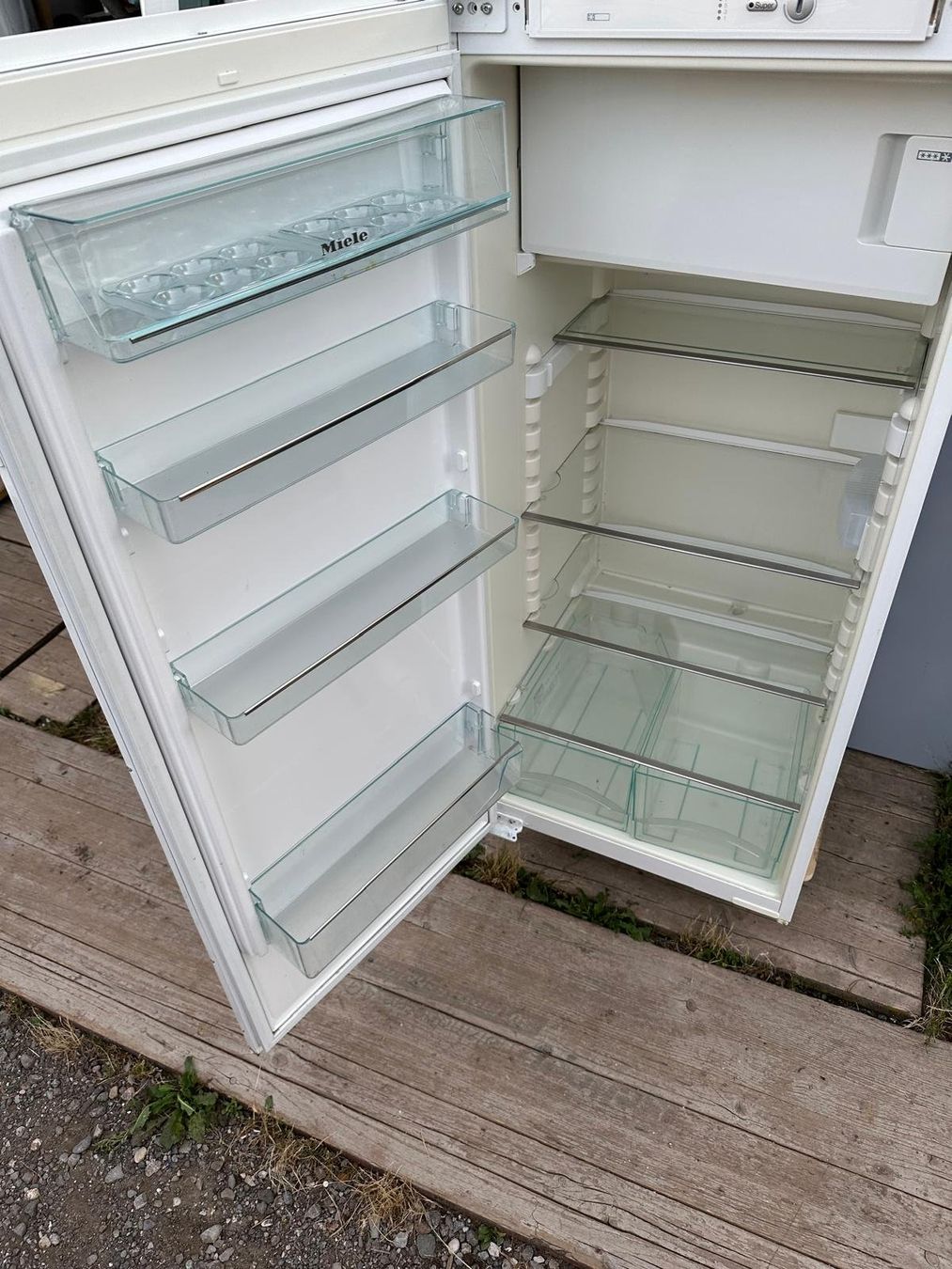 Miele Kühlschrank: Kühlschrank Einbaukühlschrank Miele – Gebraucht aus Spreitenbach von Space_X 2