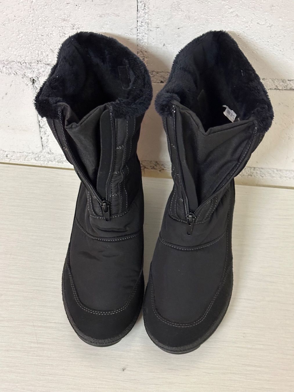 Scarpe da donna: Neu J-tex Damenschuhe grösse 40 – Nuovo (secondo la descrizione) da Thun venduto da jeff070