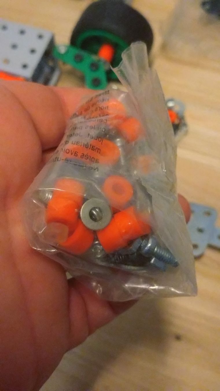 Meccano Kit di costruzioni: Meccano Multimodels 10 Modèles+8 ans – Usato da Farvagny-le-Grand venduto da LaCaverne 3