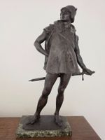 Antiker Bronzestatue Junge mit Schwert