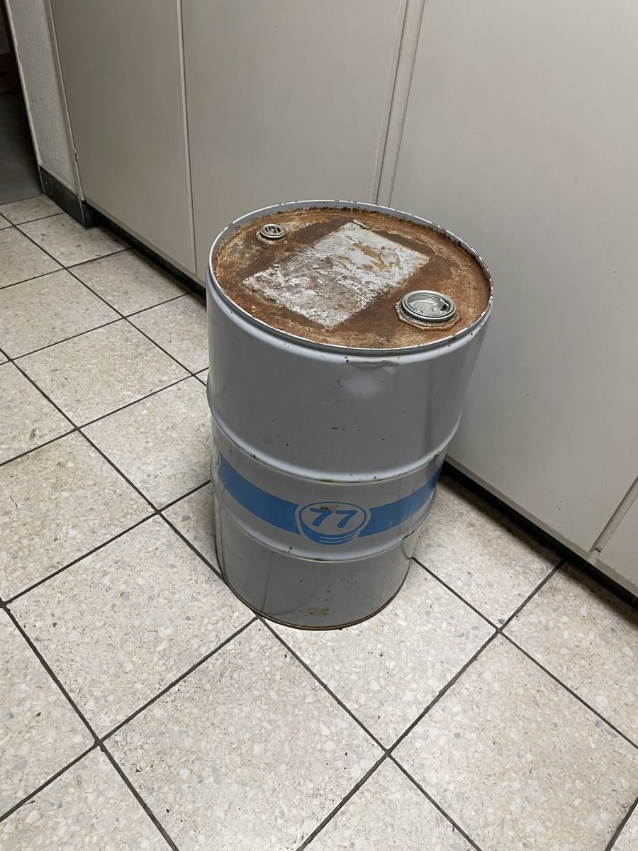 Accessori: Blechfass 60L leer gebraucht Zustand gemischt – Usato da Zürich venduto da Nonas1996 1