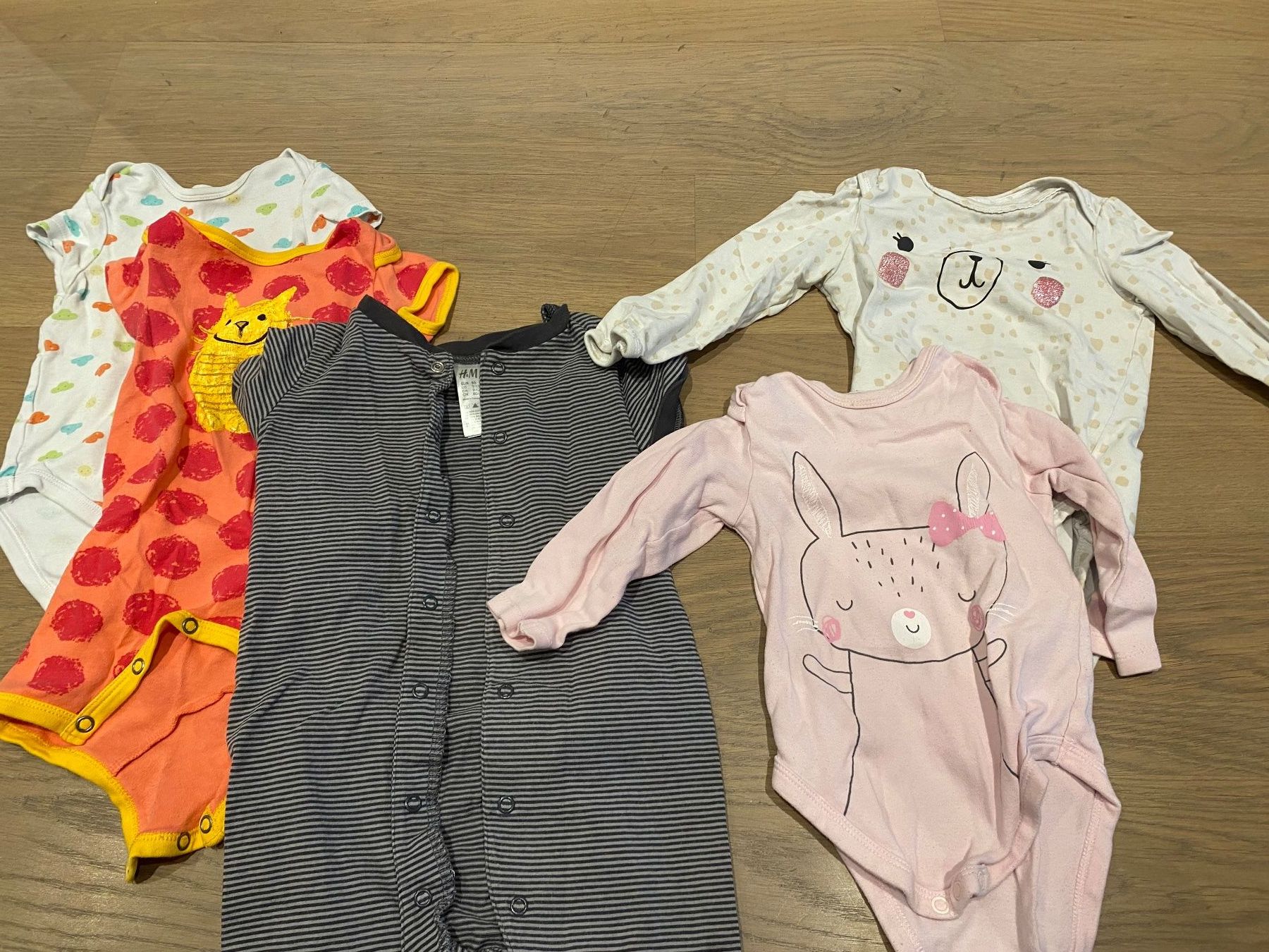 Lotti & Set di vestiti: Kinder Kleider Set Mädchen -Grösse 80 – Usato da Alpnach Dorf venduto da Fengeli 4