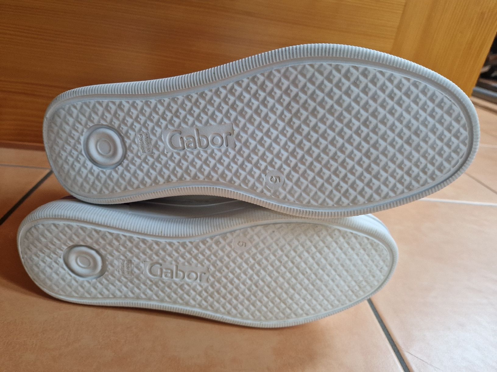 Gabor Chaussures femmes: Gabor Sneaker weiss/pink 38 – D'occasion à Lichtensteig par Cocabana_16 5