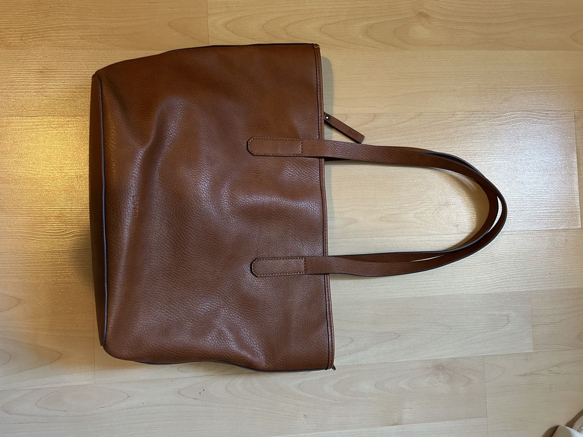 Esprit Sacs femmes: Esprit Handtasche braun Kunstleder – D'occasion à Bern par lisuuu 2