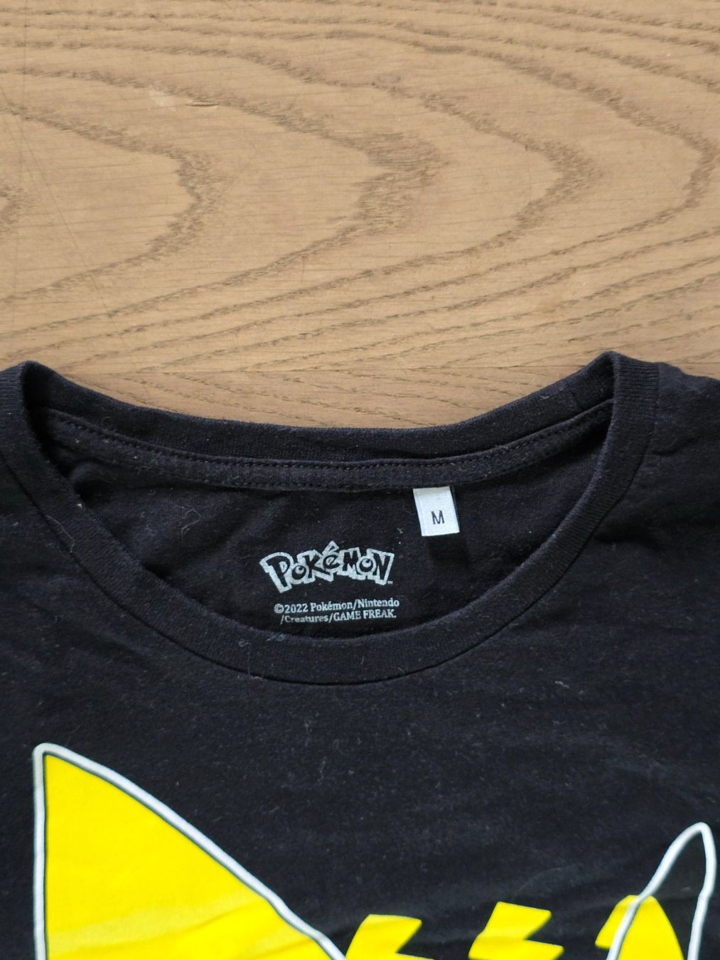 T-shirt: Pokemon Pikachu T-Shirt Gr. M Schwarz – Usato da Münchenstein venduto da Daisyli 1