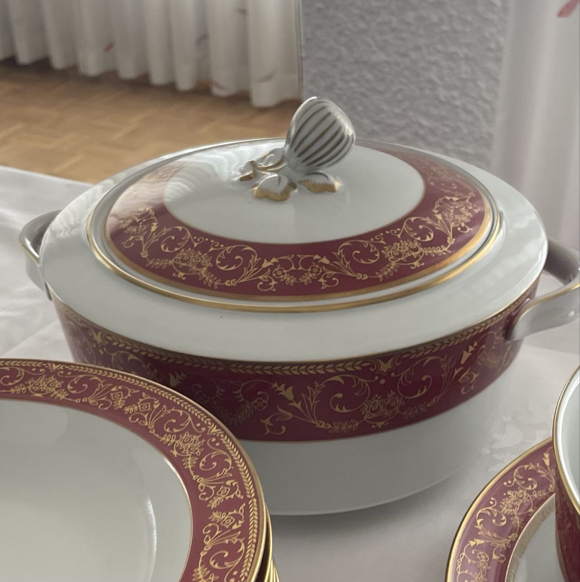 Set di piatti: Langenthaler Tafelservice Château – Nuovo (secondo la descrizione) da Lotzwil venduto da Schlafwolle 2
