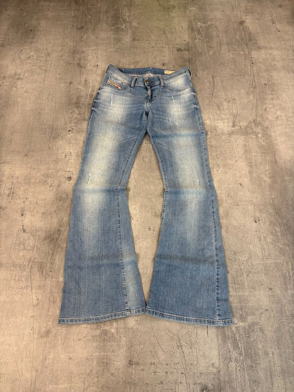 Diesel Jeans: Vintage Diesel Bootcut Flared Jeans (M) – Nuovo (secondo la descrizione) da Werdenberg venduto da hase.vintage