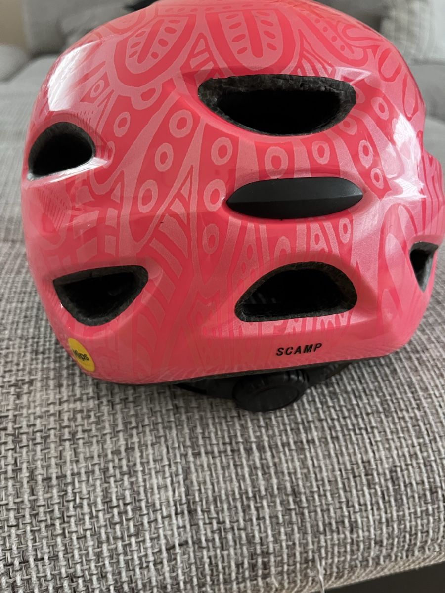 Giro Caschi: Kinderfahrradhelm GIRO – Usato da Grub AR venduto da Paddu1 2