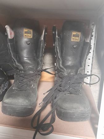 Meindl bequeme warme Militärschuhe 44.5 Wamdern