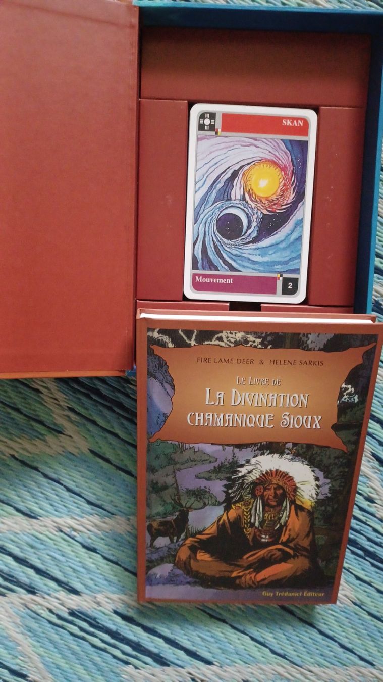 Spiele: Le livre de la divination chamanique sioux – Gebraucht aus Bevaix von jabou33
