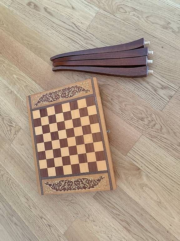 Giochi: Chess Table – Usato da Wallisellen venduto da Marij1986