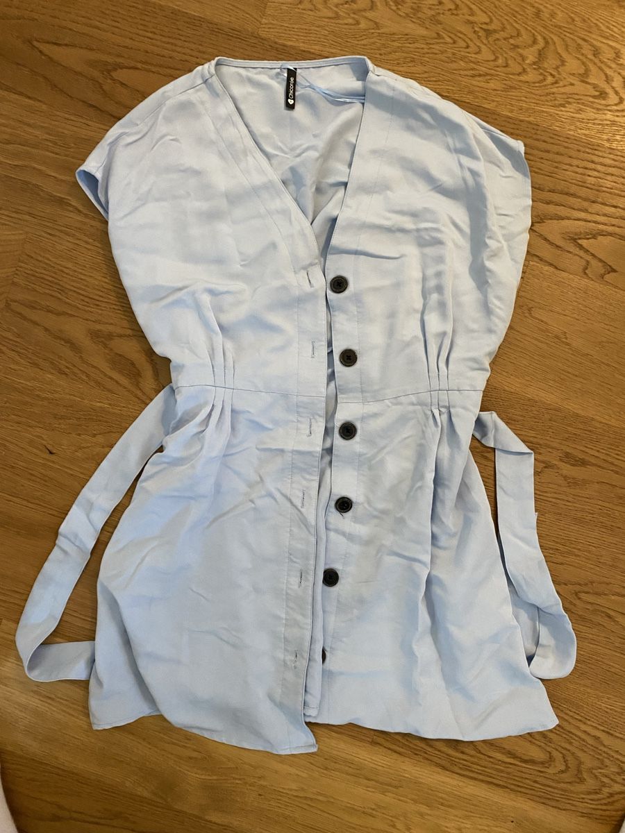 Vestiti: Kleid blau – Usato da Luzern venduto da oli_6x2r