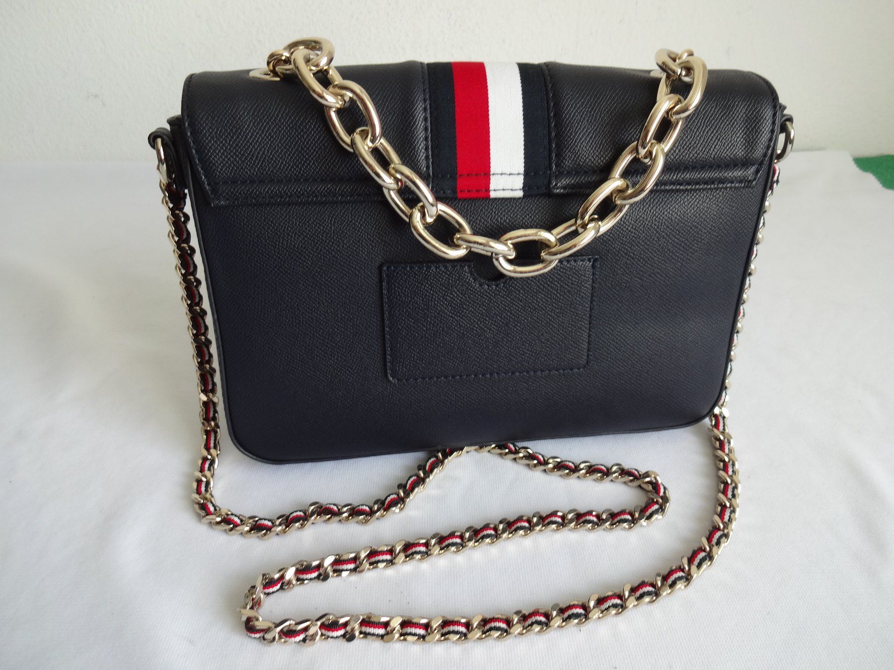 Tommy Hilfiger Taschen für Damen: *** TOMMY HILFIGER *** Leder Tasche – Neu (gemäss Beschreibung) aus Frauenfeld von Reyy58 3