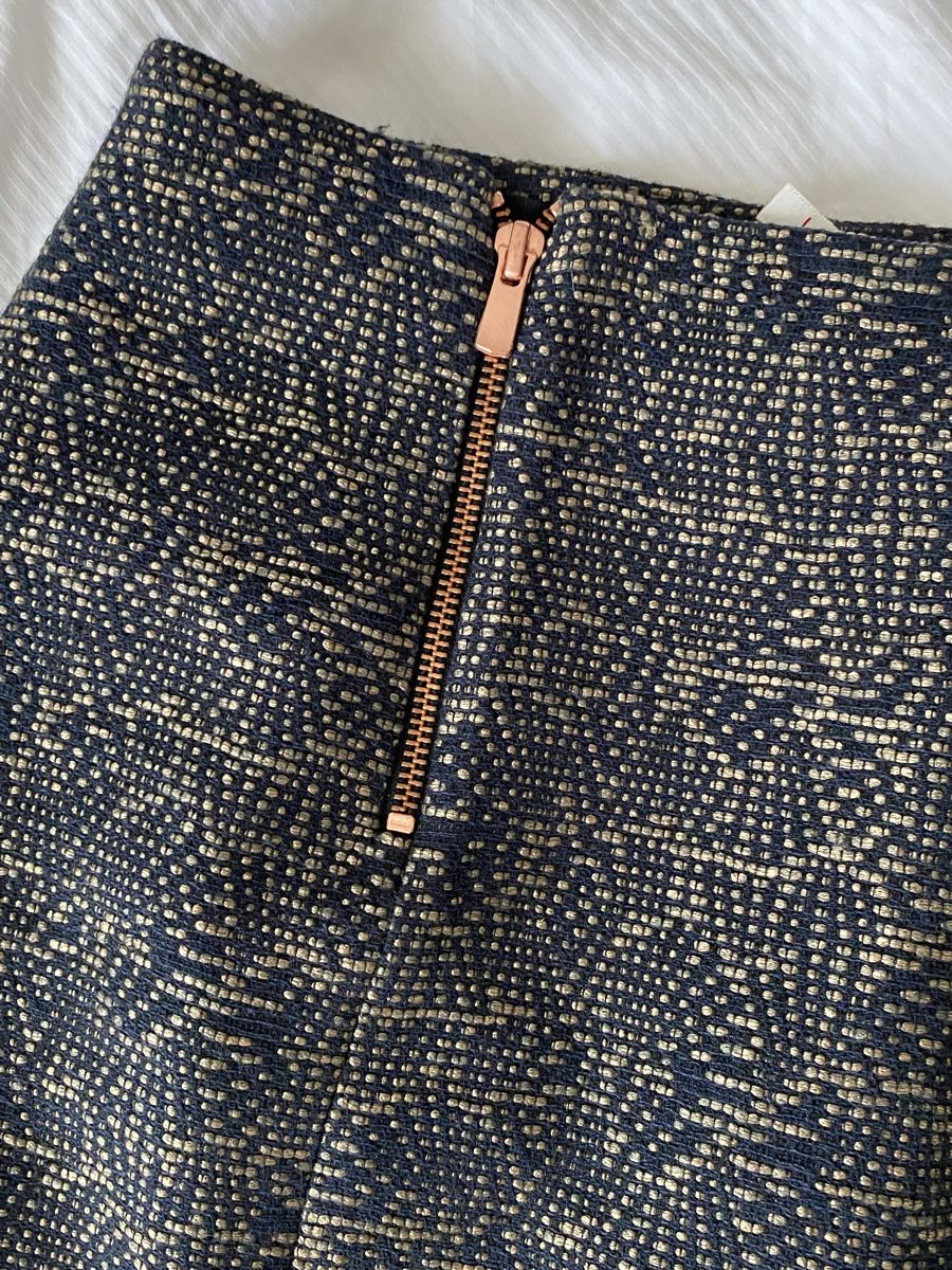 Gonne: Elegant I CODE skirt, size 36, gold details – Nuovo (secondo la descrizione) da Vesenaz venduto da nat_mq8l 4