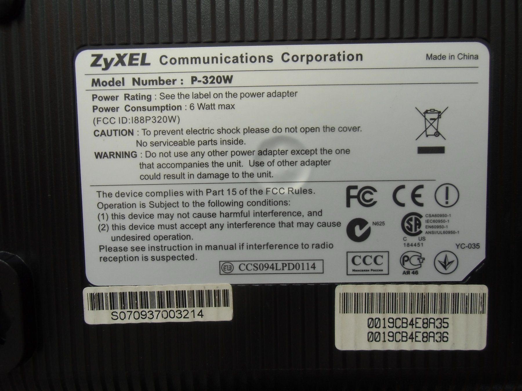 Zyxel Modems & Router: ZyXel P-320W Wireless Broadband Router – Gebraucht aus Düdingen von  3