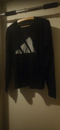 Pullover Adidas Logo Schwarz Grösse M guter Zustand
