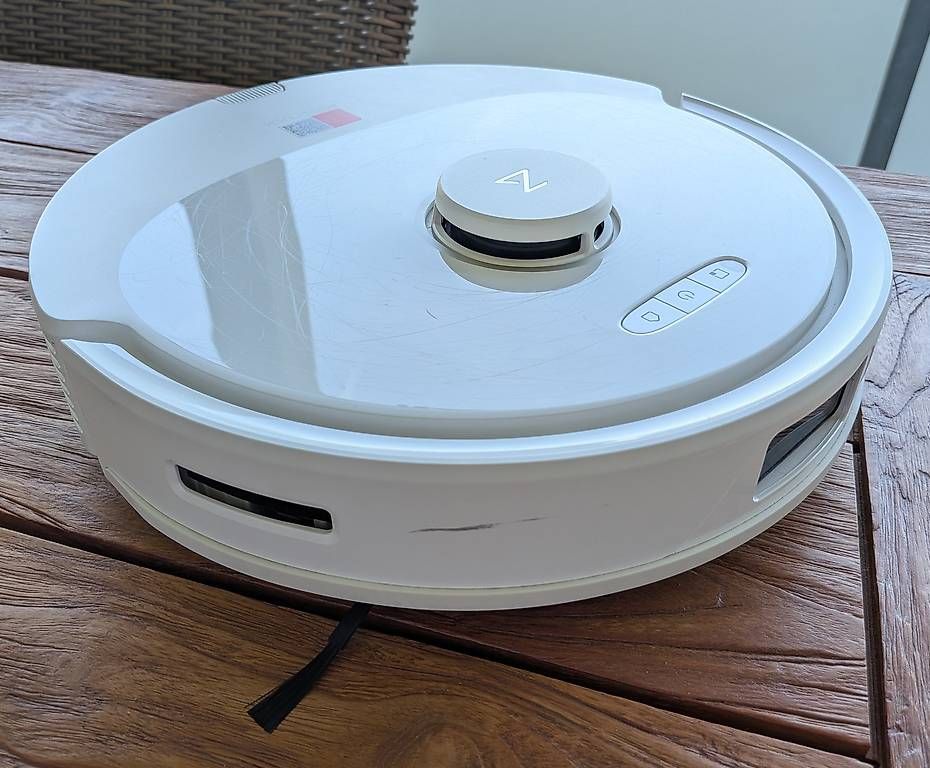 Roborock Aspirapolveri & Accessori: Roborock Q8 Max Staubsaugerroboter mit Zubehör – Usato da Zofingen venduto da Torquenstein 1