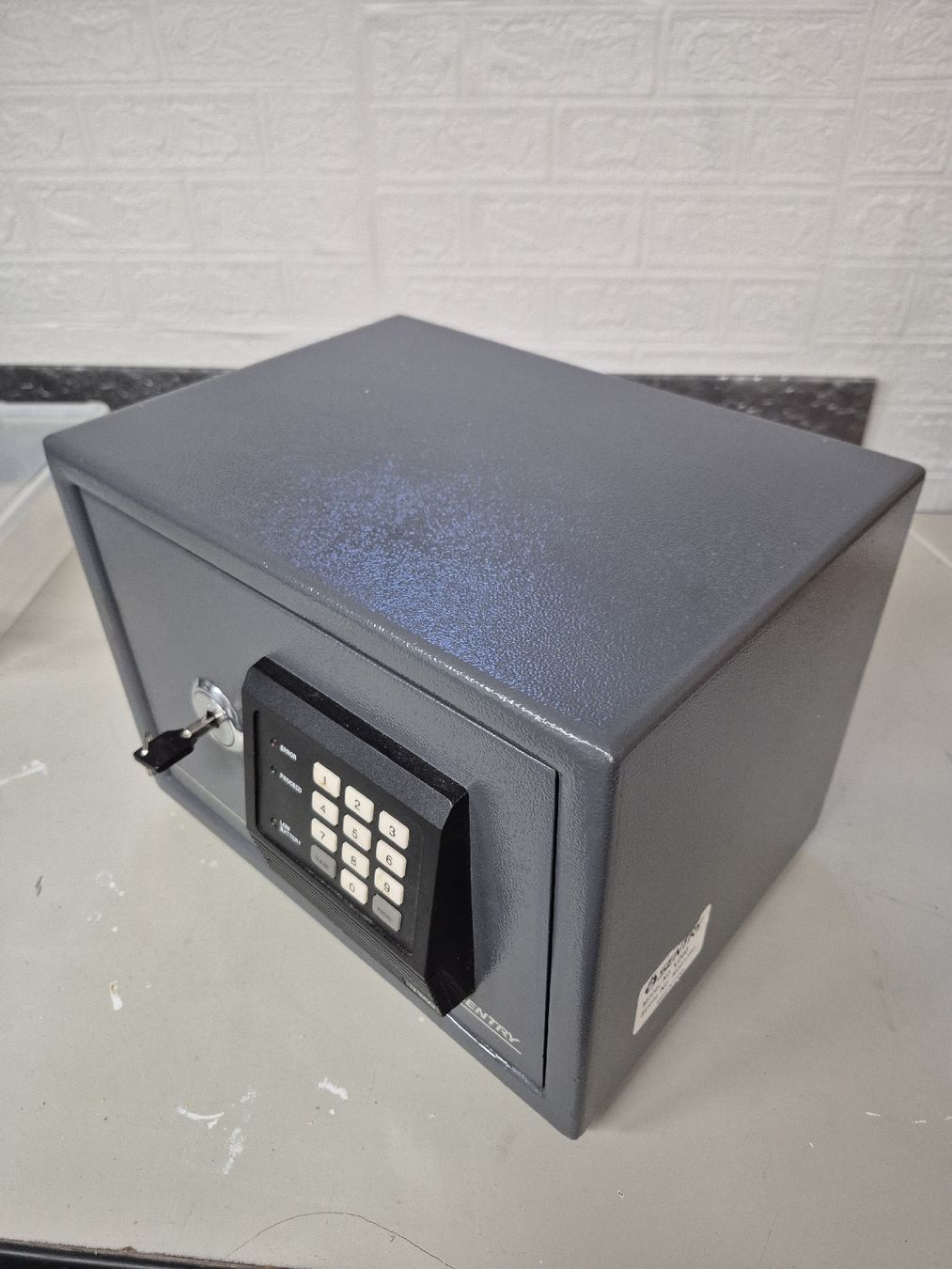 Casseforti: Sentry V260 Tresor – Usato da Schleinikon venduto da Loewe44