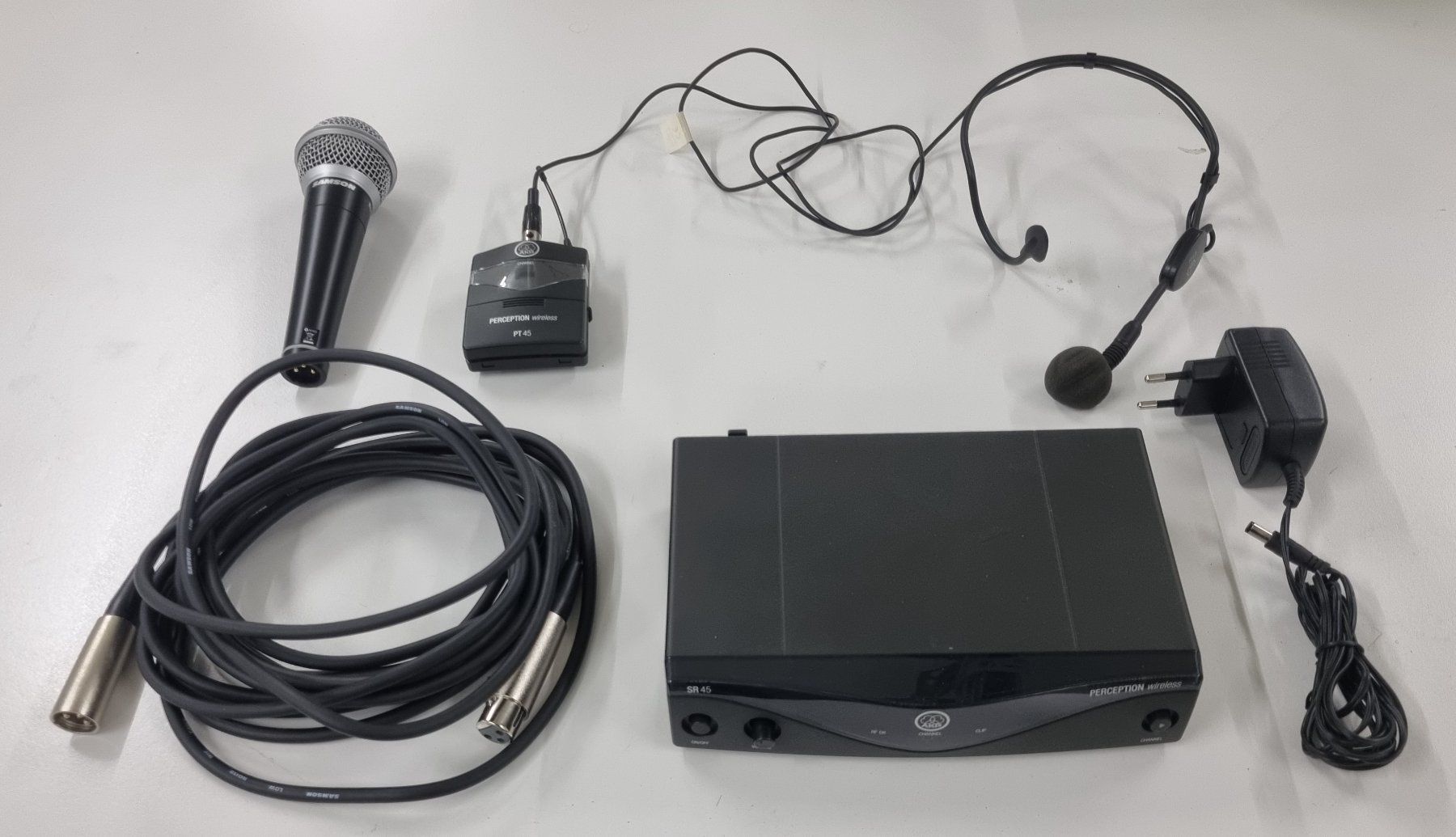 Microphones: Drahtloses UHF Mikrofonsystem – D'occasion à Dübendorf par topo73 1