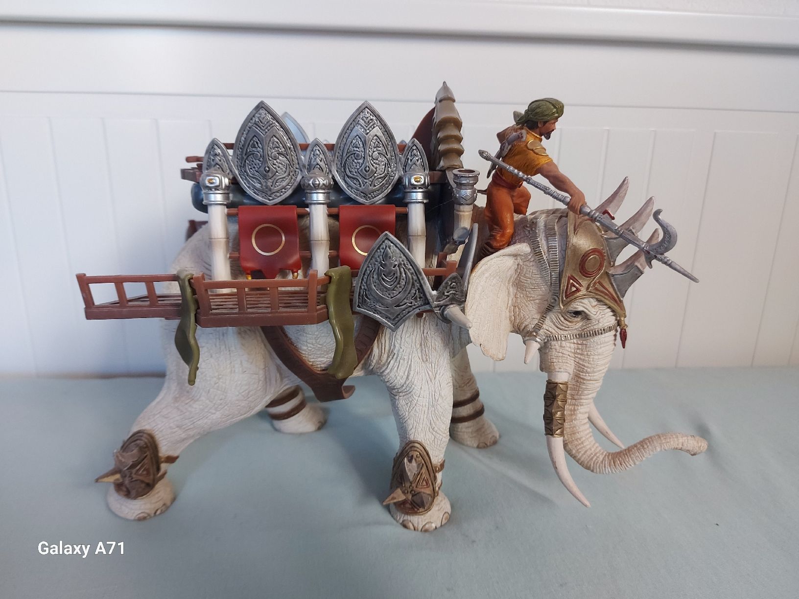 Schleich Spielzeuge: Schleich Kampfelefant  – Gebraucht aus Rumisberg von AaronRodgers81