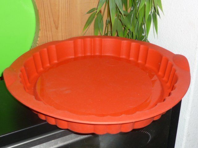 Tupperware Behälter & Ähnliches: TUPPERWARE 1 MAL GEBR. – Gebraucht aus St.Gallen von Anso