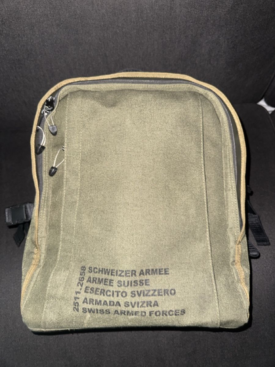 Armée suisse Sacs à dos: Schweizer Militär Rucksack – D'occasion à Chur par ropa68