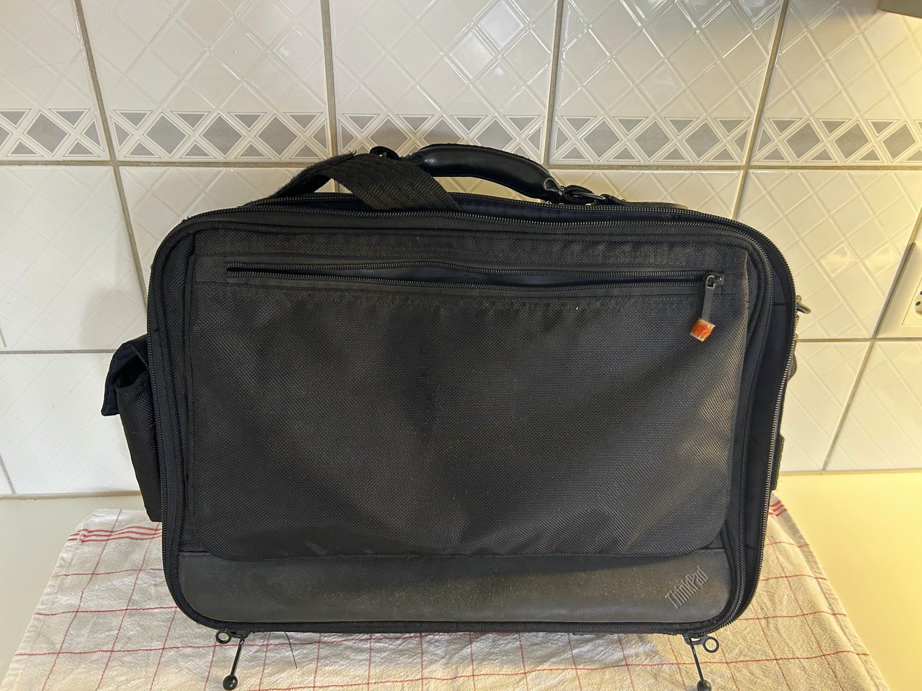 Lenovo Notebooks: Lenovo ThinkPad 420s (inklusive Dockingstation) – Gebraucht aus Dulliken von Superbad 9