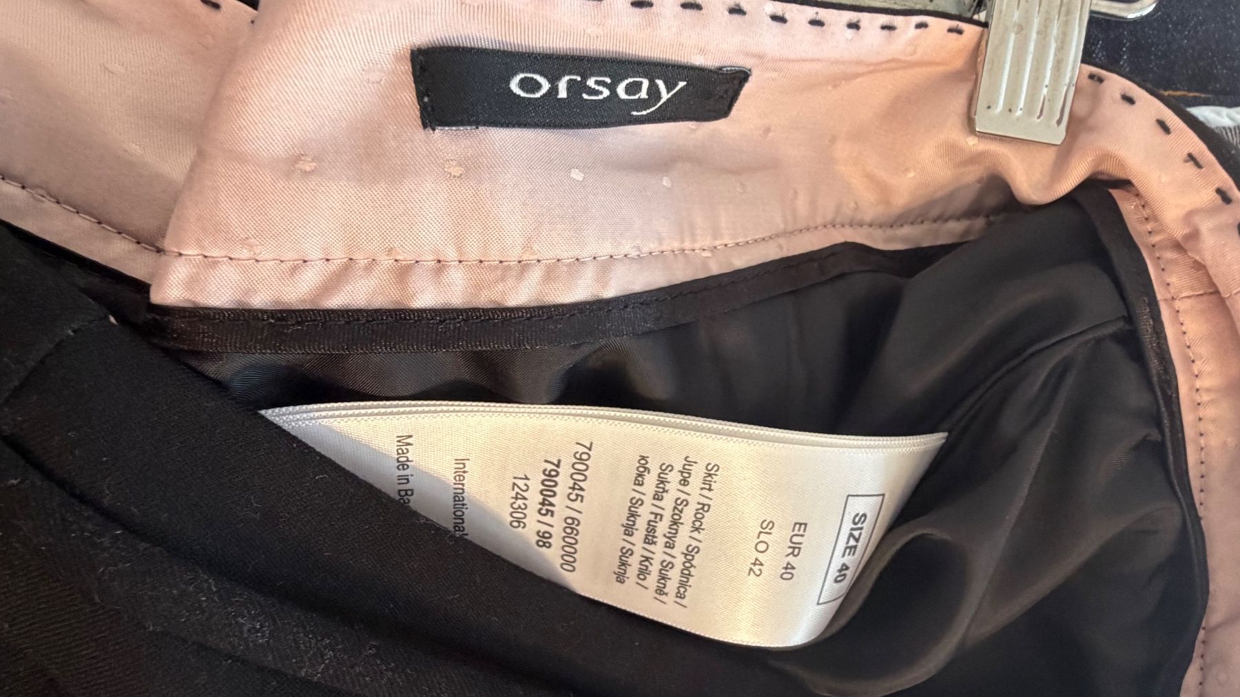 Orsay Gonne: Bleistiftrock schwarz, Gr 40 – Nuovo (secondo la descrizione) da Bern venduto da c_hebenstreit 2