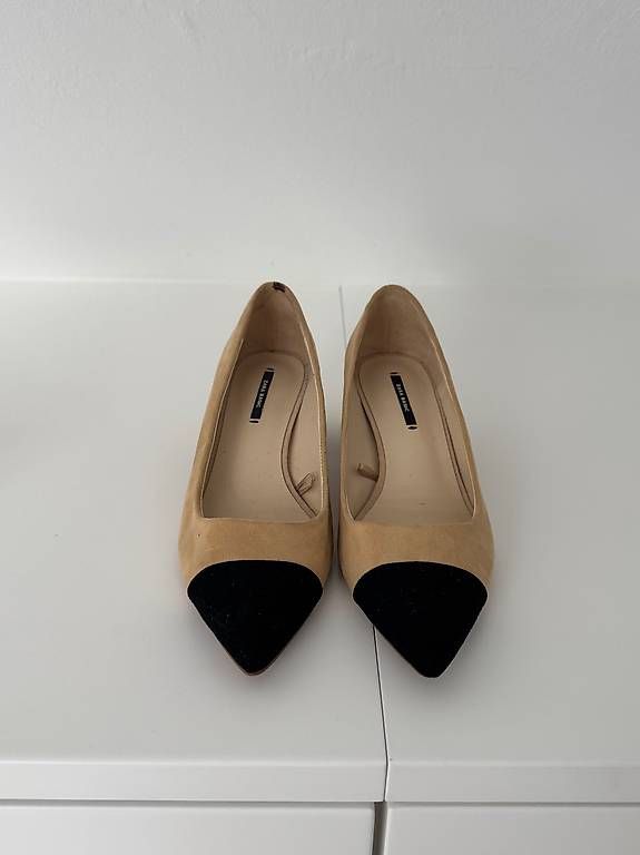 Zara Scarpe da donna: Pumps mit Blockabsatz Beige/Schwarz Gr. 37 – Usato da Zürich venduto da ebr_595v 1