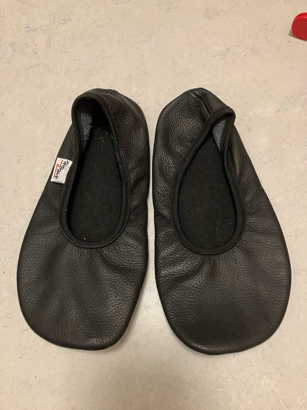 Schuhe für Jungen: Omaking Gymnastikschuhe 33 – Gebraucht aus Niederglatt ZH von boeca82