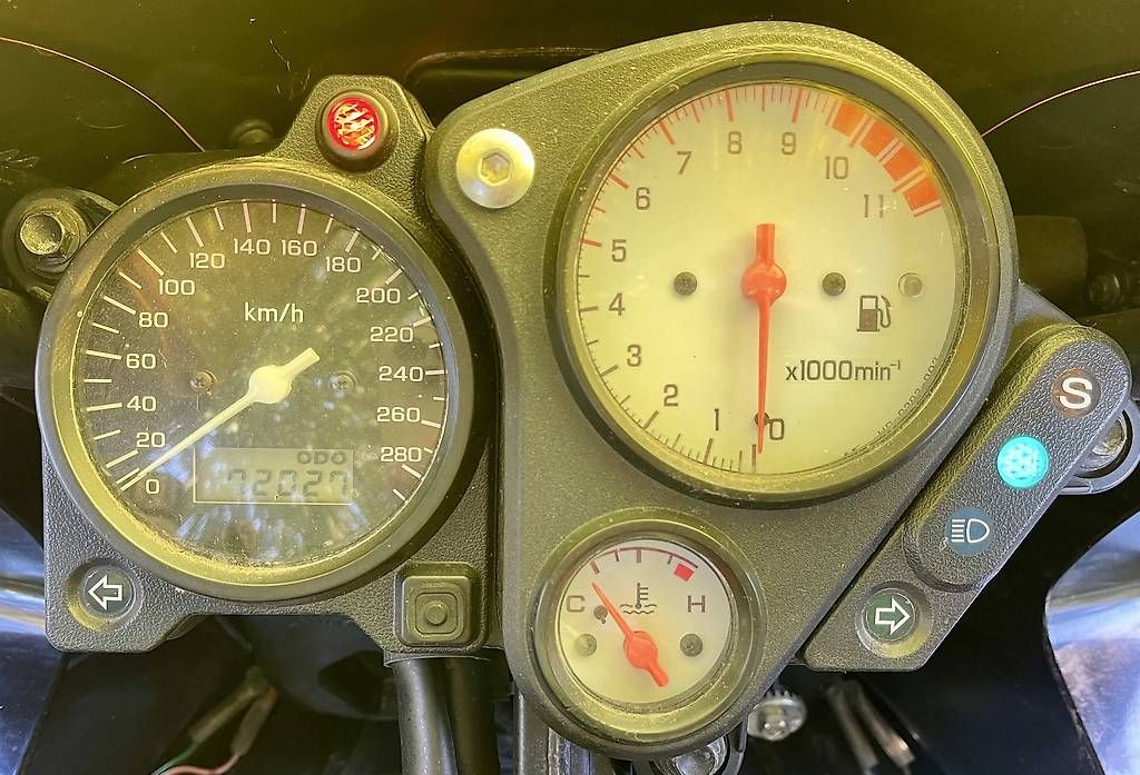 Strada: Honda VTR 1000 Firestorm – Usato da Pratteln venduto da Bababianchi 3