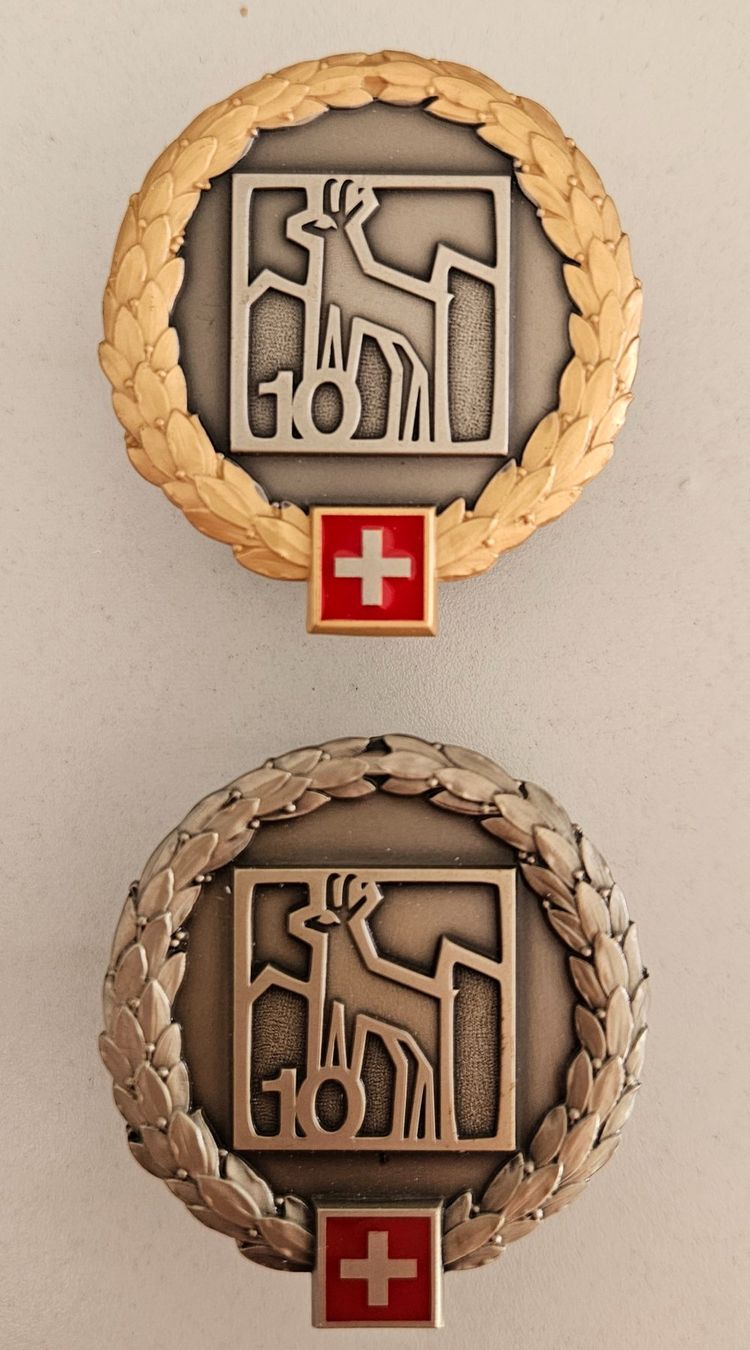 Schweizer Armee Plaketten & Abzeichen: Peret Emblem Schweizer Armee – Neu (gemäss Beschreibung) aus Urdorf von reg_q6nr