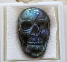 Labradorit-Schädel; 19.38 ct.