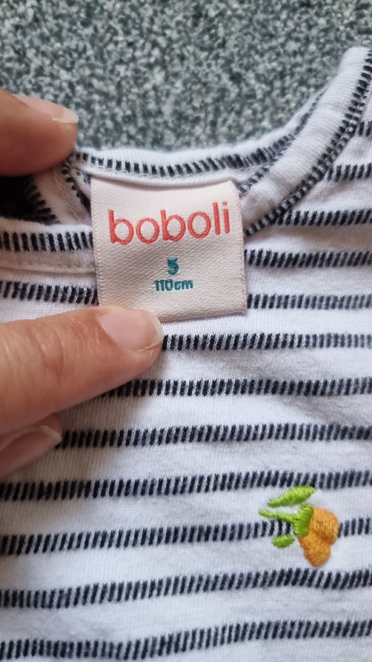 Pullover & Sweatshirts: Pull boboli fleur 110 – Gebraucht aus Les Breuleux von Mily1991 2